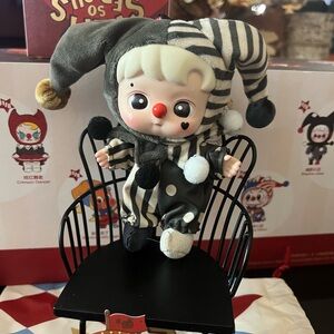 Popmart why so serious silver mist clown hacipupu in hand